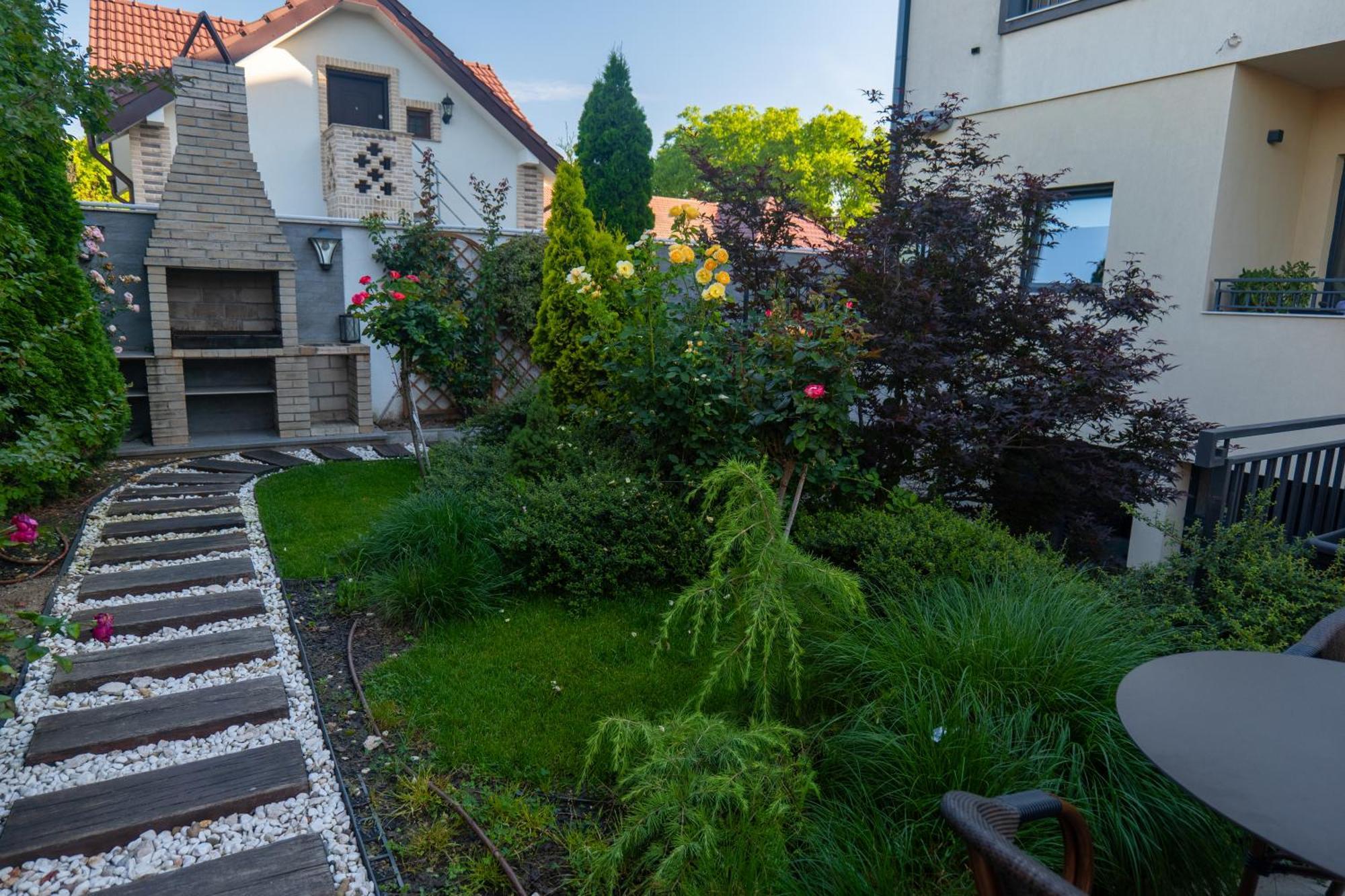 Pensiunea Nora Prestige Timişoara Buitenkant foto